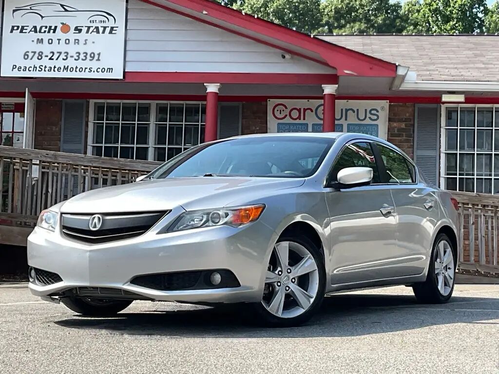 2013 Acura ILX 2.0L w/Tech — photo 1 of 13