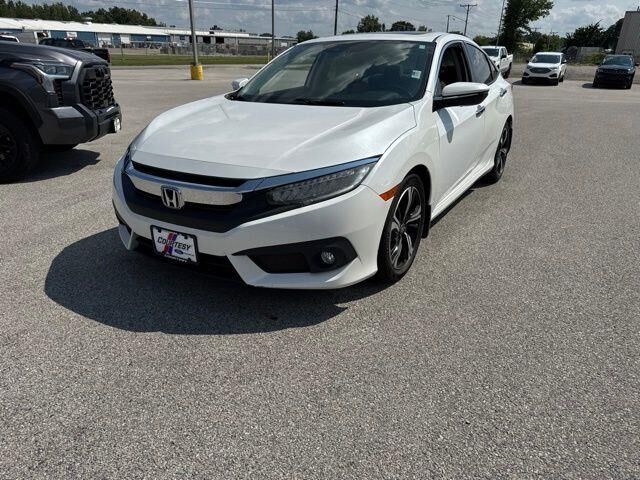 2016 Honda Civic Touring — photo 1 of 13