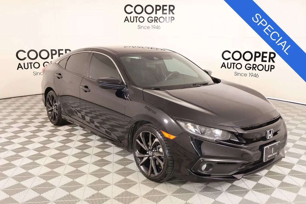 2019 Honda Civic Sport — photo 1 of 17