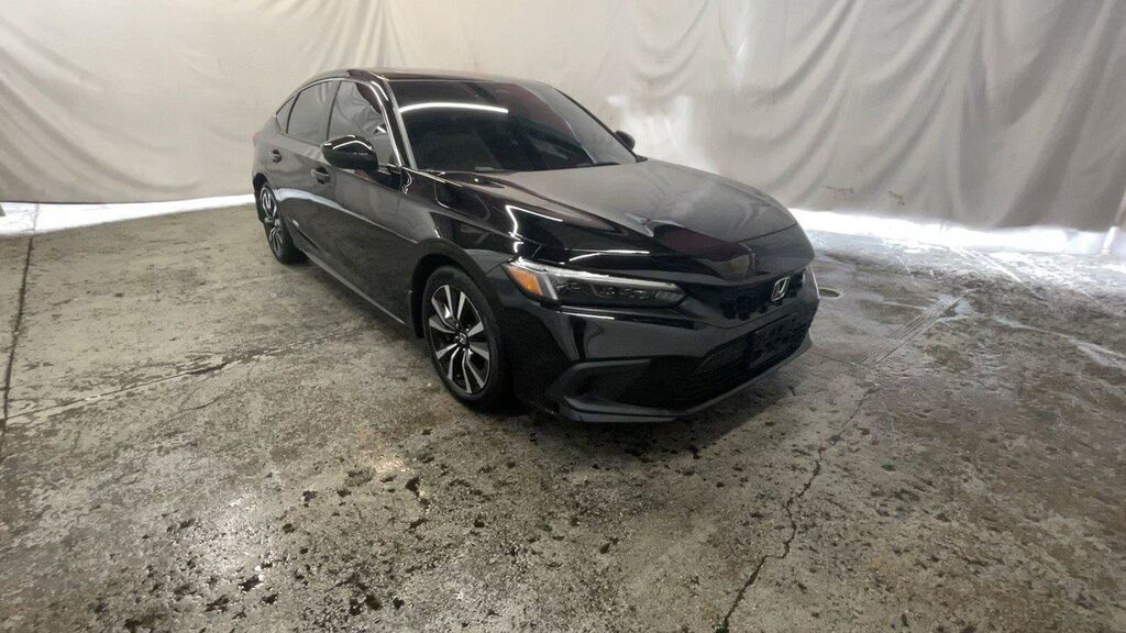 2024 Honda Civic Hatchback 1.5T EX-L — photo 1 of 7