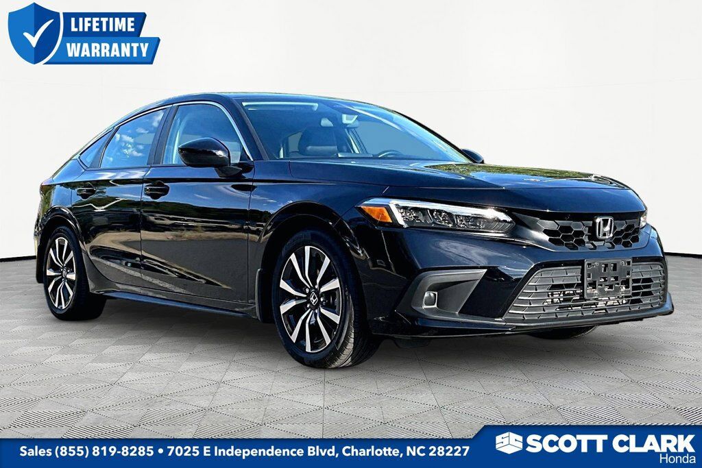 2024 Honda Civic Hatchback 1.5T EX-L — photo 1 of 7