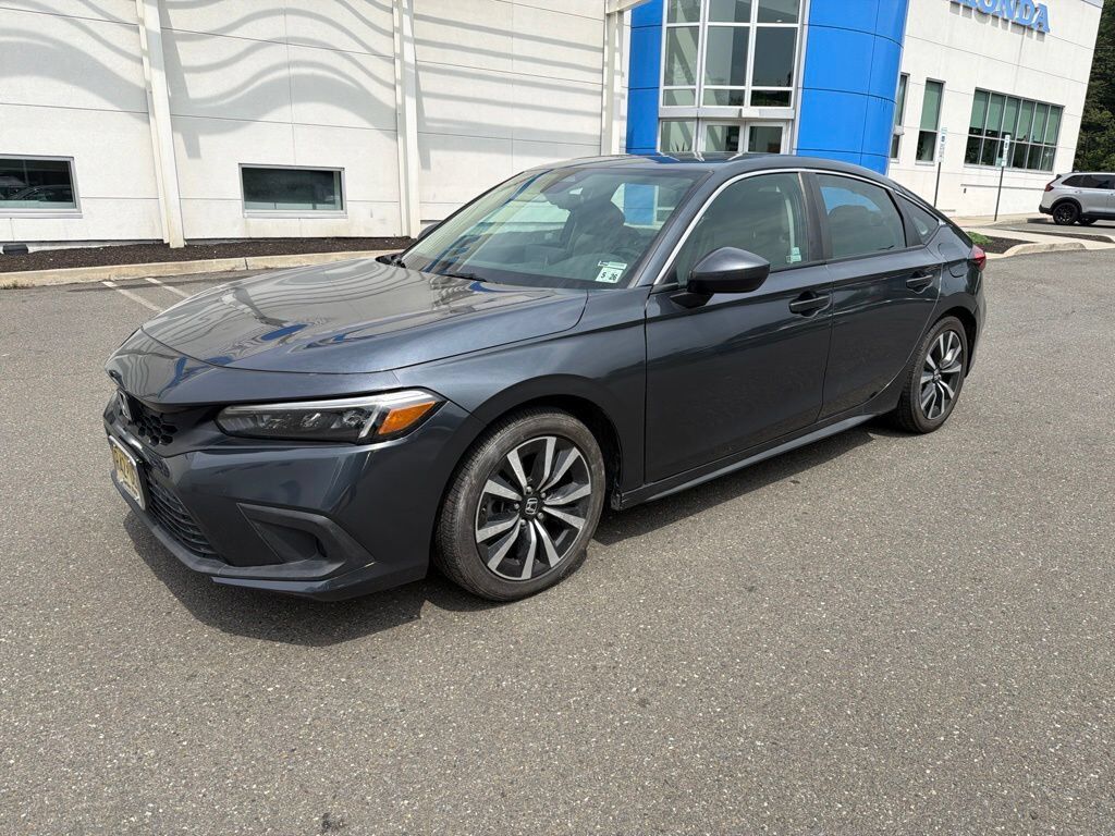 2024 Honda Civic Hatchback 1.5T EX-L — photo 1 of 7