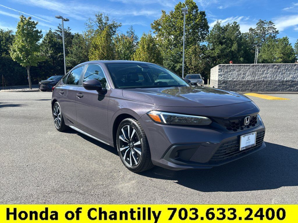 2024 Honda Civic Hatchback 1.5T EX-L — photo 1 of 7