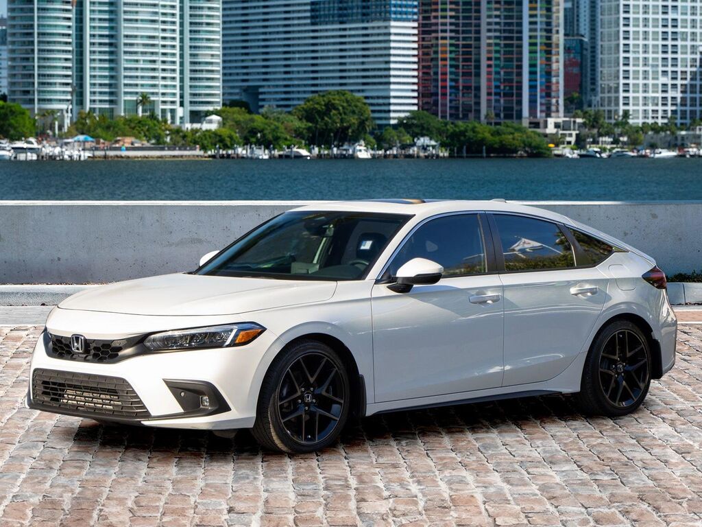 2023 Honda Civic Sport Touring — photo 1 of 7