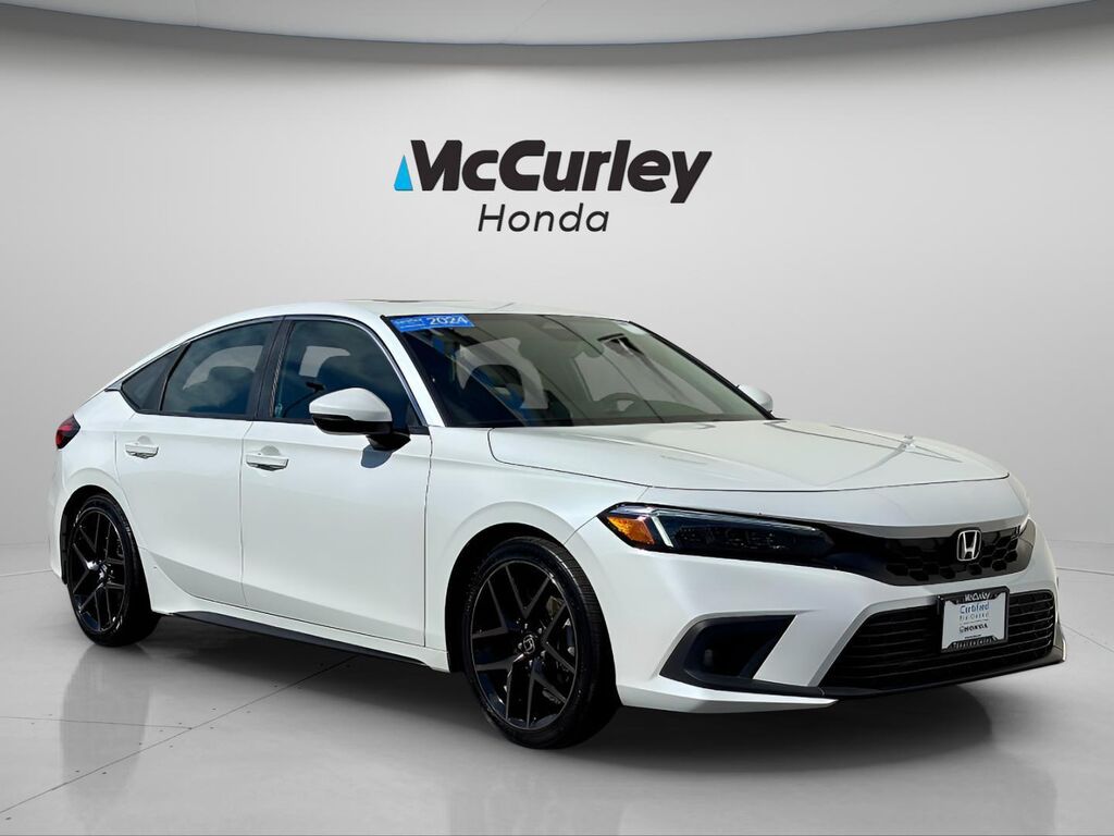 2024 Honda Civic Sport Touring — photo 1 of 13