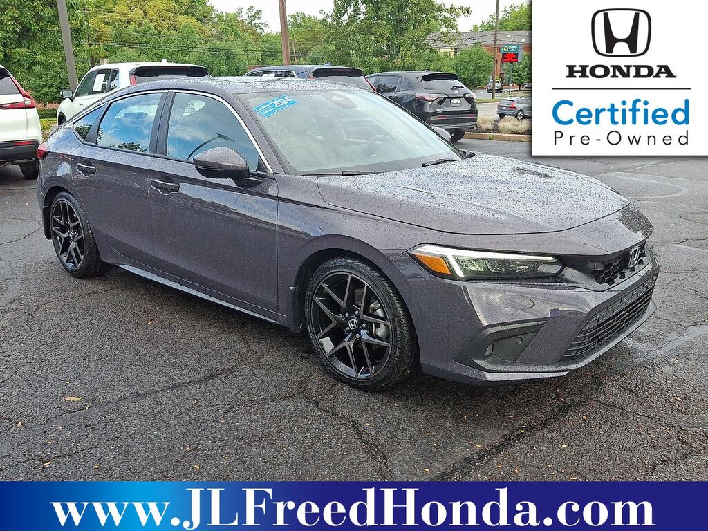 2024 Honda Civic Sport Touring — photo 1 of 1