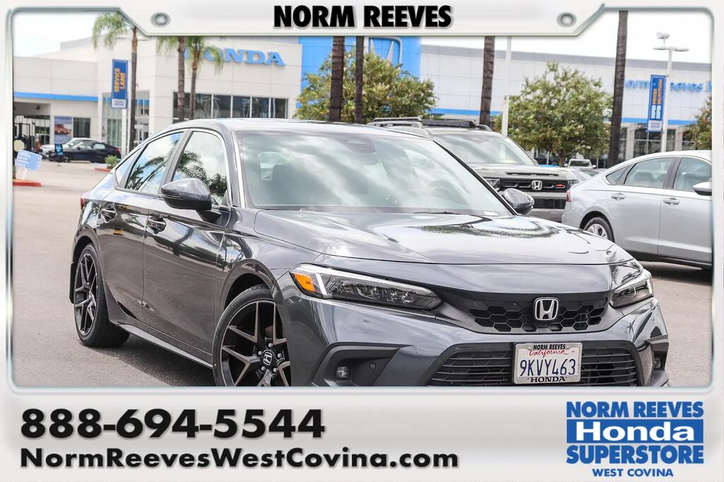 2024 Honda Civic Sport Touring — photo 1 of 13