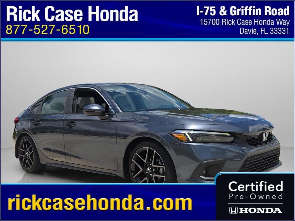 2024 Honda Civic Sport Touring — photo 1 of 12