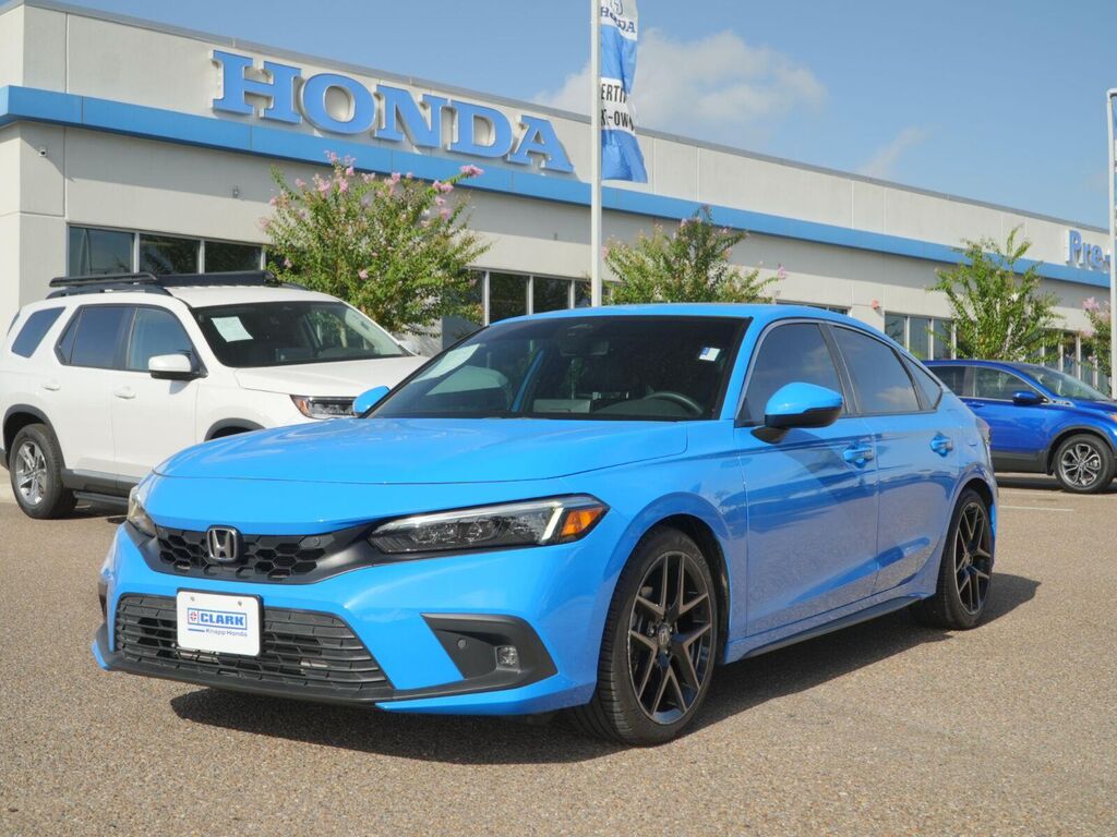 2024 Honda Civic Hatchback Sport Touring — photo 1 of 13