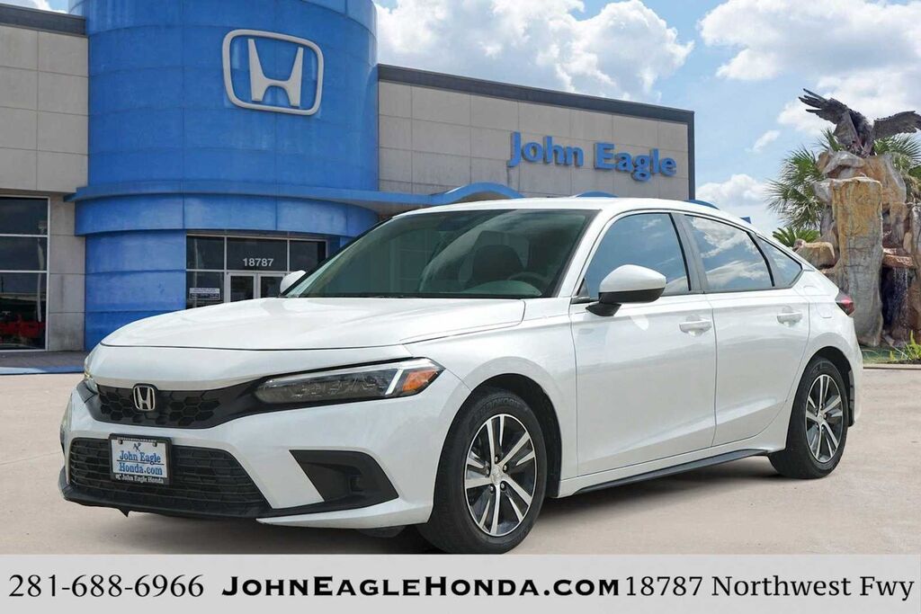 2024 Honda Civic Hatchback 2.0L LX — photo 1 of 7
