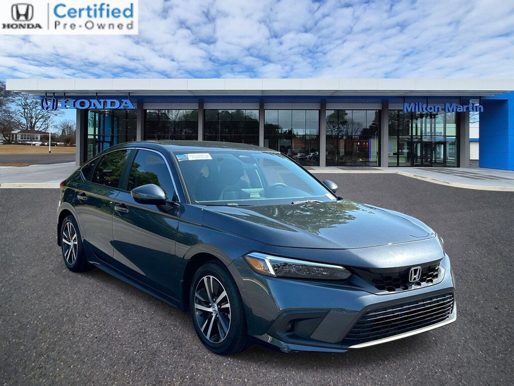 2024 Honda Civic Hatchback 2.0L LX — photo 1 of 7