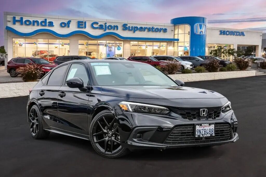 2024 Honda Civic Sport — photo 1 of 12