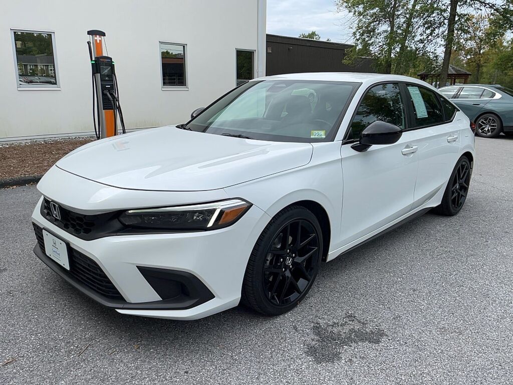 2024 Honda Civic Hatchback 2.0L SPORT — photo 1 of 7