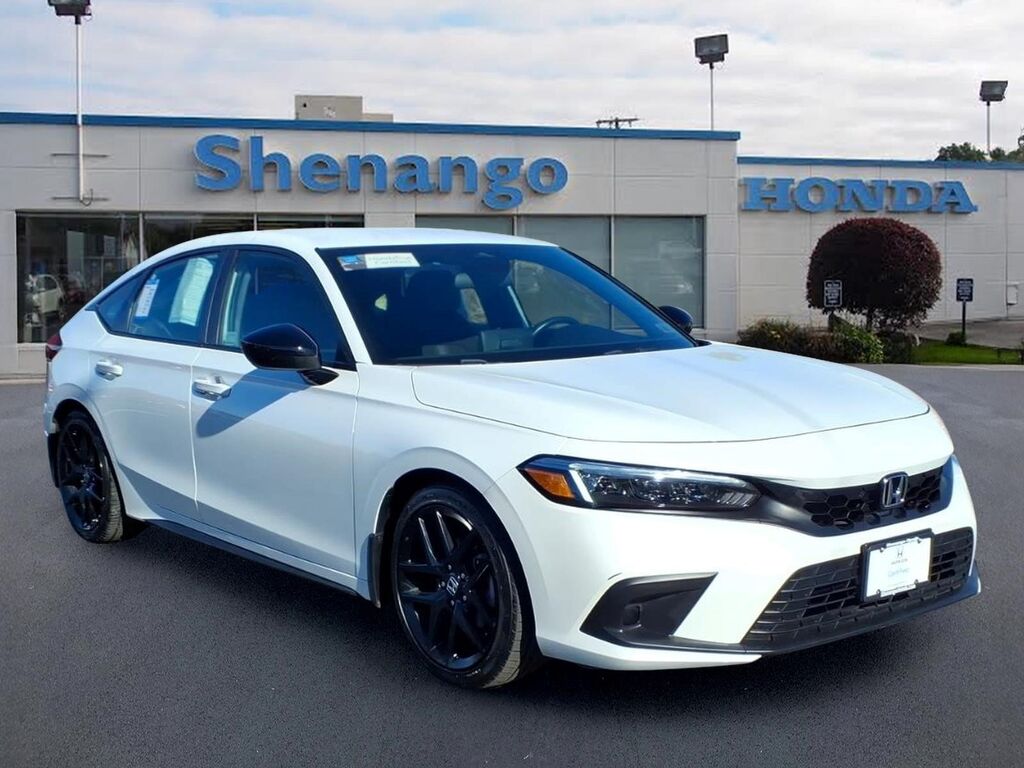2024 Honda Civic Hatchback 2.0L SPORT — photo 1 of 7
