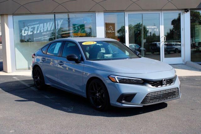 2024 Honda Civic Sport — photo 1 of 13