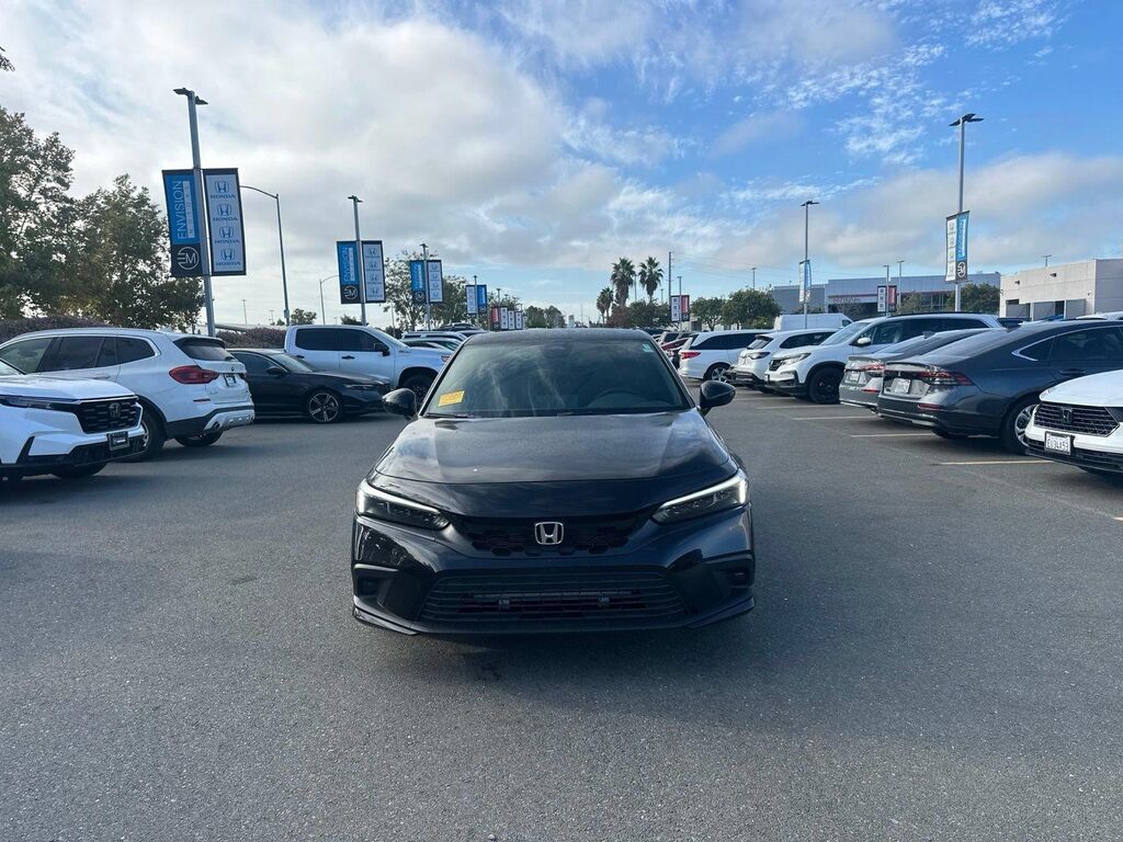 2023 Honda Civic Sport — photo 1 of 5