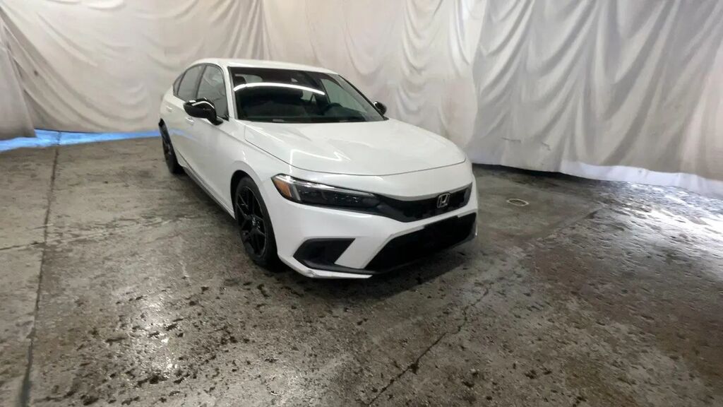 2023 Honda Civic Sport — photo 1 of 13