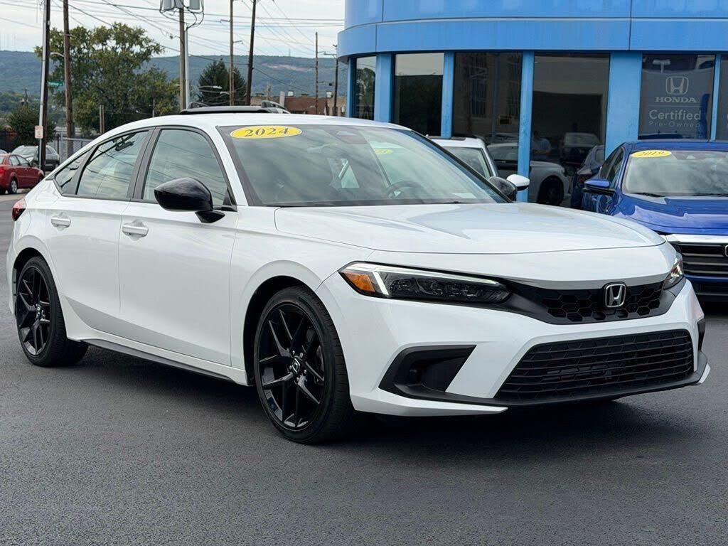 2024 Honda Civic Sport — photo 1 of 1