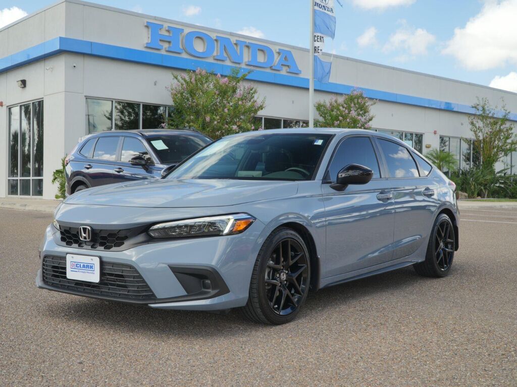 2024 Honda Civic Hatchback Sport — photo 1 of 13
