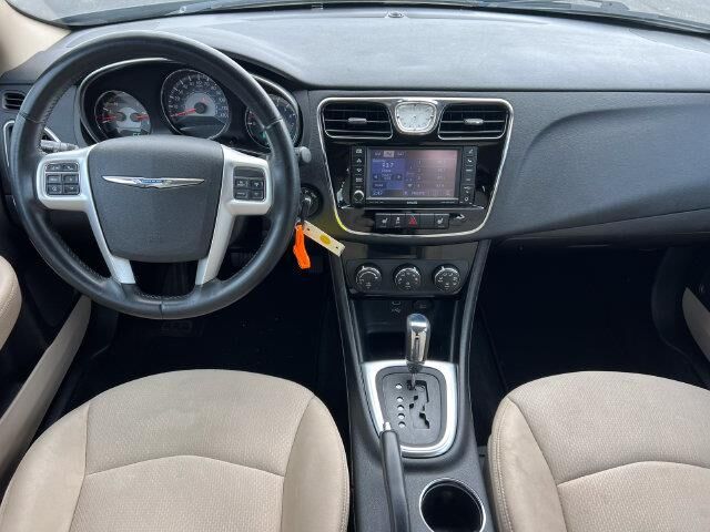 2012 Chrysler 200 Limited