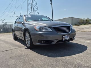 2012 Chrysler 200 Limited