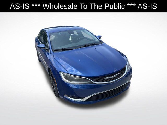 2015 Chrysler 200 Limited — photo 1 of 5