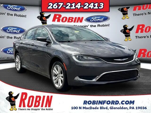 2016 Chrysler 200 Limited — photo 1 of 21