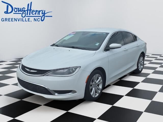 2017 Chrysler 200 Limited — photo 1 of 26