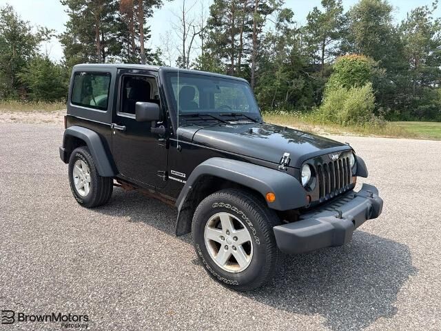 2012 Jeep Wrangler Sport — photo 1 of 13