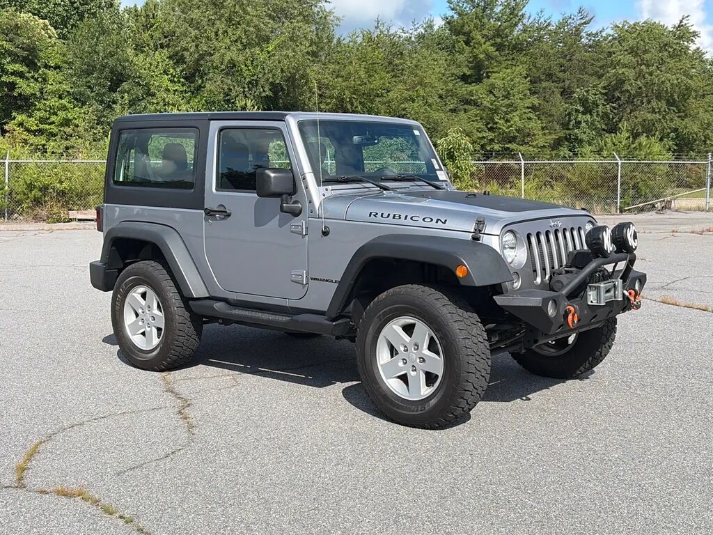2015 Jeep Wrangler Sport — photo 1 of 22