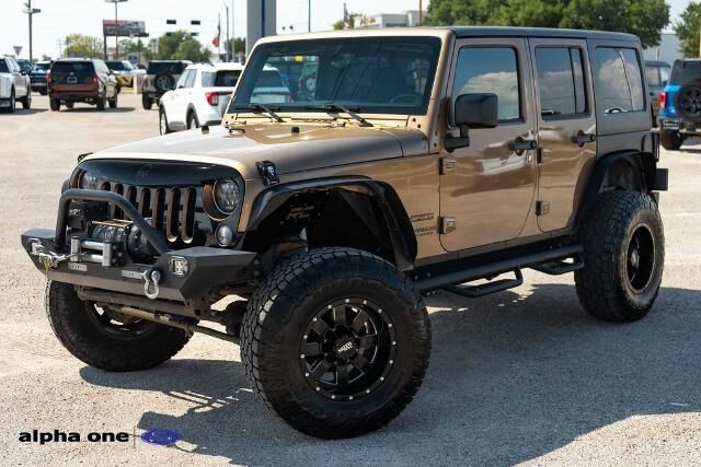 2015 Jeep Wrangler Unlimited Sport — photo 1 of 26
