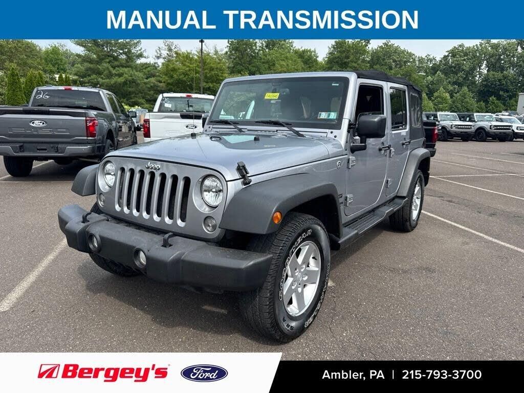 2015 Jeep Wrangler Unlimited Sport — photo 1 of 3