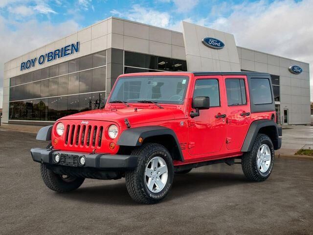 2013 Jeep Wrangler Unlimited Sport — photo 1 of 26