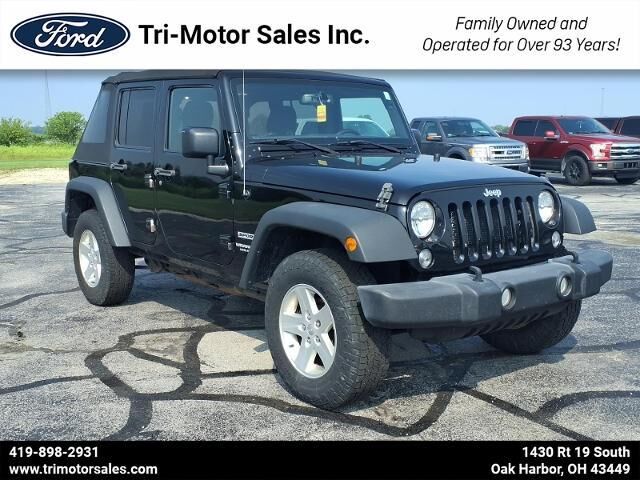 2017 Jeep Wrangler Unlimited Sport — photo 1 of 13