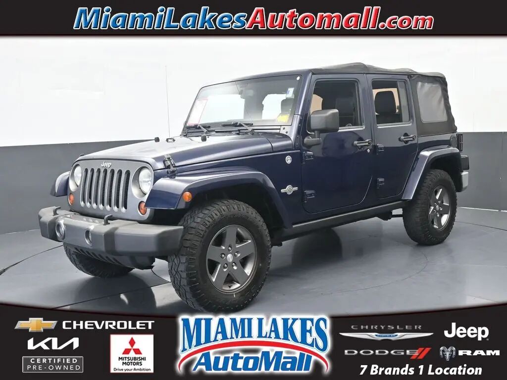 2013 Jeep Wrangler Unlimited Sport — photo 1 of 6