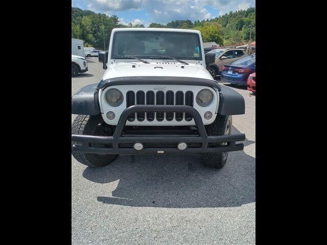 2016 Jeep Wrangler Unlimited Sport — photo 1 of 39