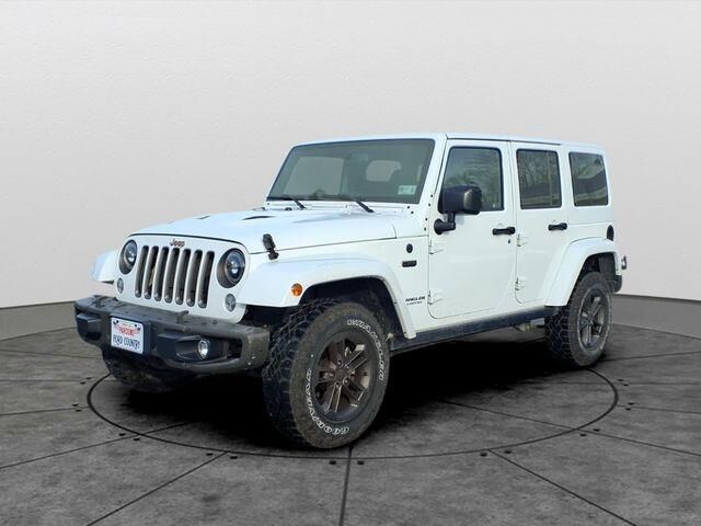 2016 Jeep Wrangler Unlimited Sahara — photo 1 of 12