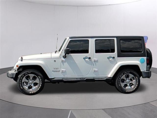 2017 Jeep Wrangler Unlimited Sahara — photo 1 of 13