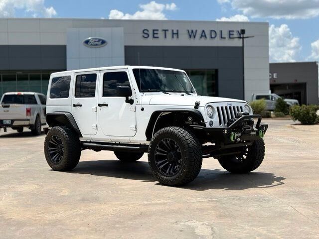2018 Jeep Wrangler JK Unlimited Sahara — photo 1 of 26