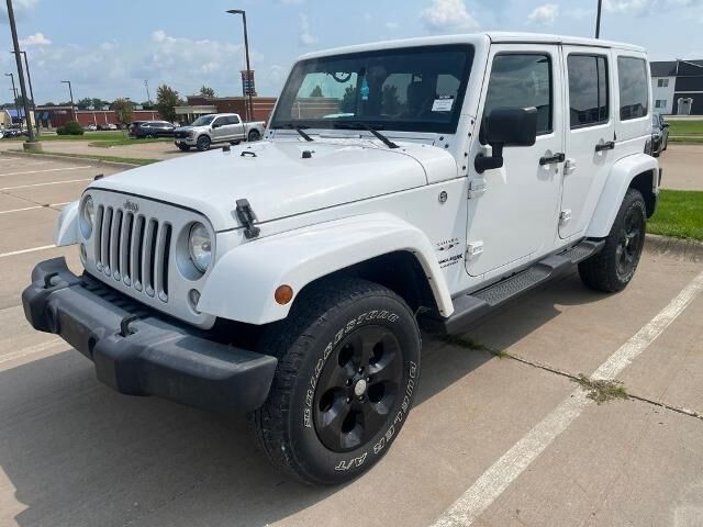 2018 Jeep Wrangler JK Unlimited Sahara — photo 1 of 13