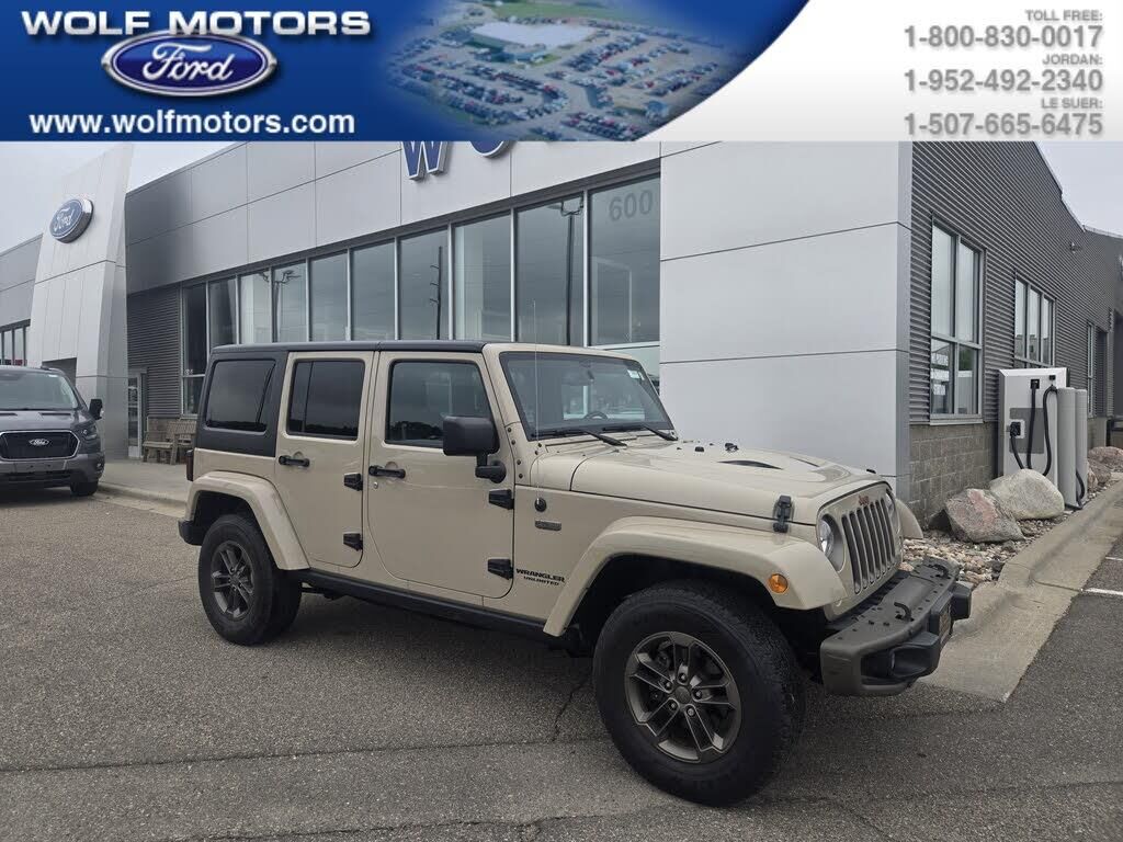 2016 Jeep Wrangler Unlimited Sahara — photo 1 of 1
