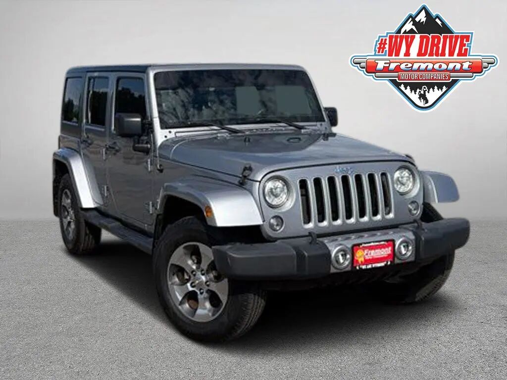 2017 Jeep Wrangler Unlimited Sahara — photo 1 of 13