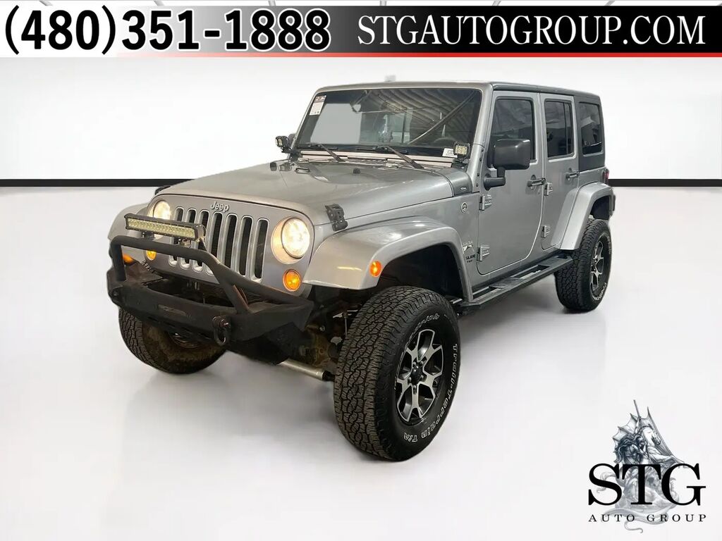 2016 Jeep Wrangler Unlimited Sahara — photo 1 of 13