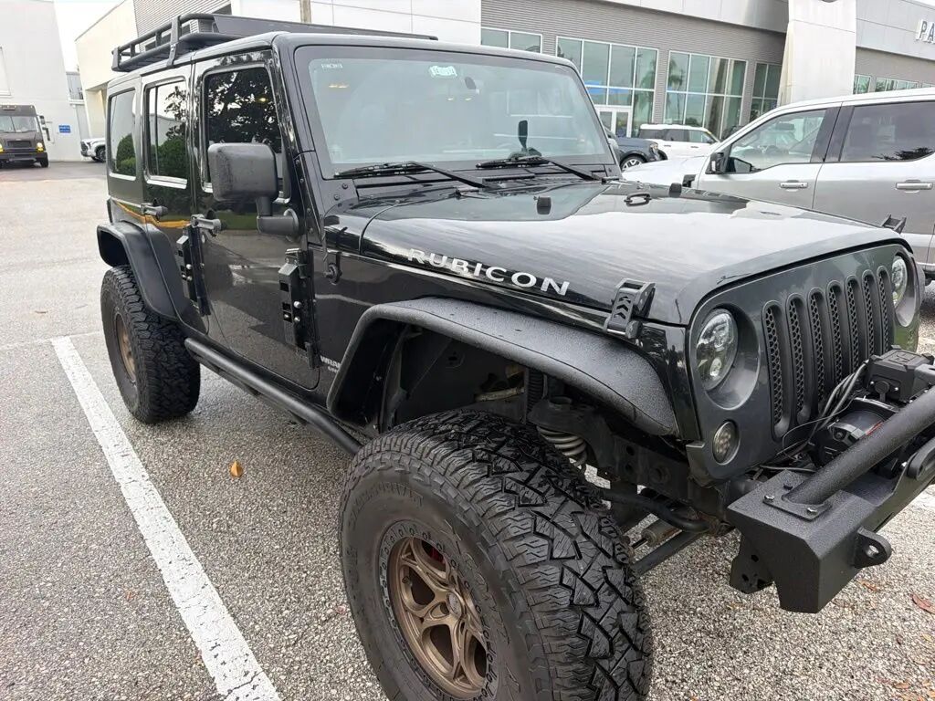 2014 Jeep Wrangler Unlimited Rubicon — photo 1 of 4
