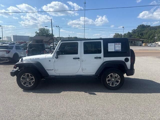 2015 Jeep Wrangler Unlimited Rubicon — photo 1 of 27