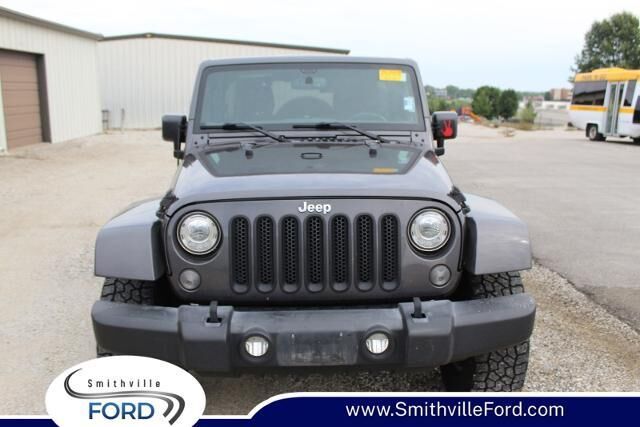 2017 Jeep Wrangler Unlimited Rubicon — photo 1 of 36