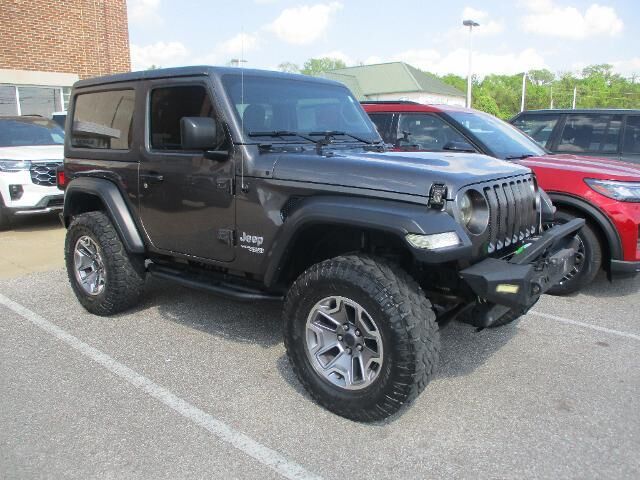 2019 Jeep Wrangler Sport — photo 1 of 13