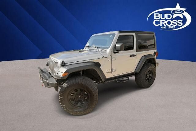 2018 Jeep Wrangler Sport — photo 1 of 13
