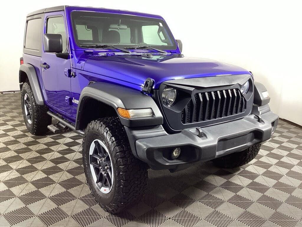 2019 Jeep Wrangler Sport — photo 1 of 15