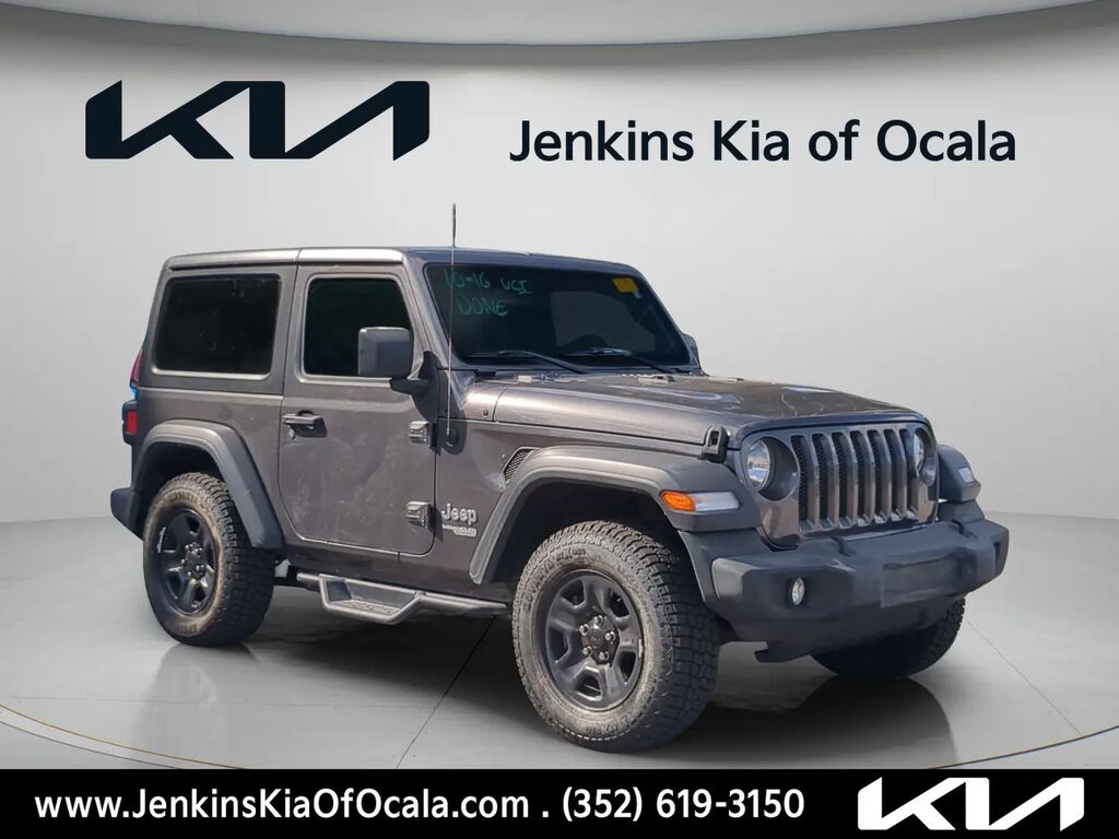 2018 Jeep Wrangler Sport — photo 1 of 13